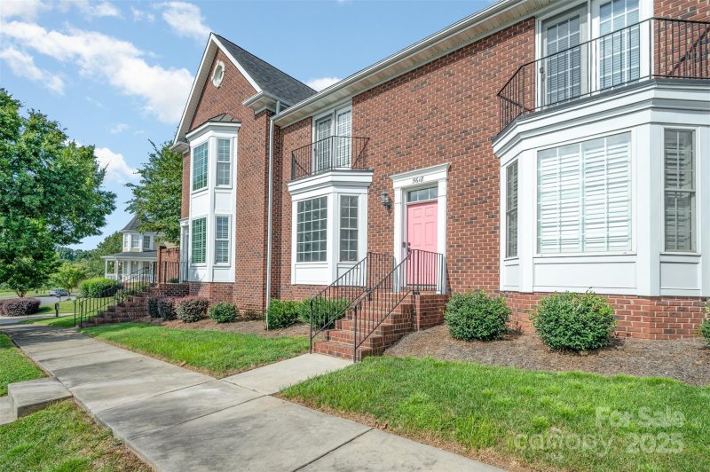 Property image 2 of 5618 Burck Drive in Afton Village, Concord, NC 28027