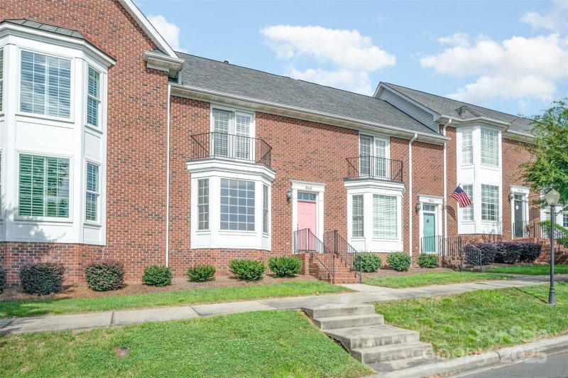 Property image 3 of 5618 Burck Drive in Afton Village, Concord, NC 28027