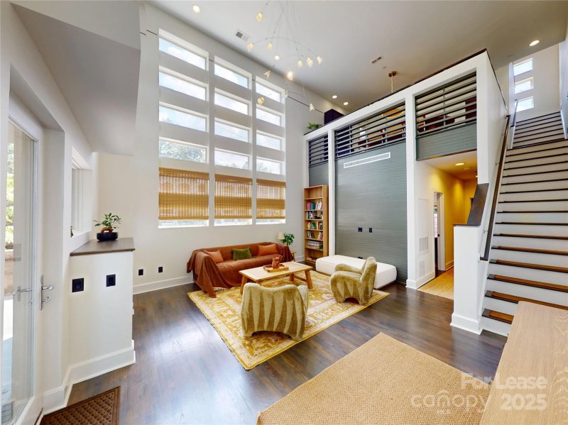 Property image 2 at 420 Queens Road, Charlotte, NC 28207