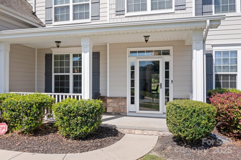 Property image 2 of 3782 Cragganmore Court in Peach Orchard Estates, Charlotte, NC 28215