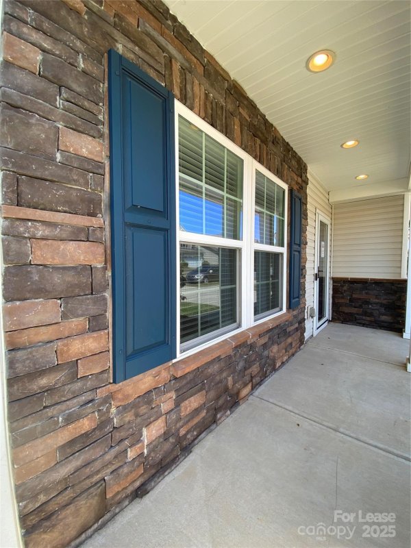 Property image 2 of 1295 Farm Branch Drive in Hampden Village, Concord, NC 28027