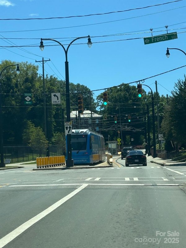 Property image 4 of 1609 Taylor Avenue in Biddle Heights, Charlotte, NC 28216