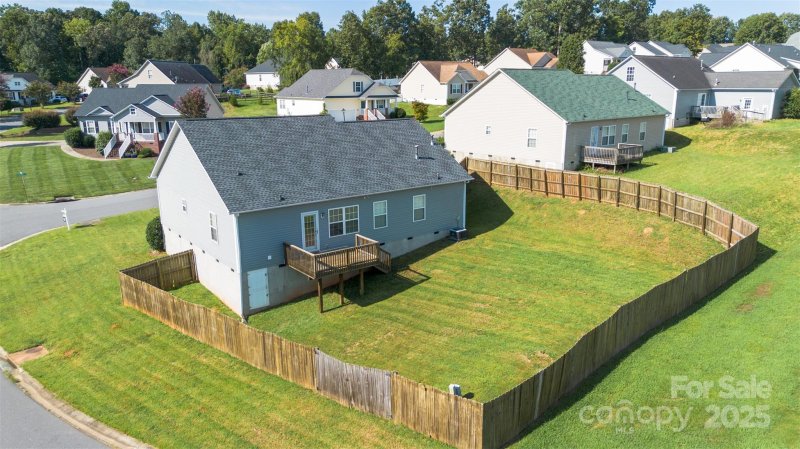 Property image 3 of 835 Holdcroft Lane in Hallmark Glen, Rock Hill, SC 29730