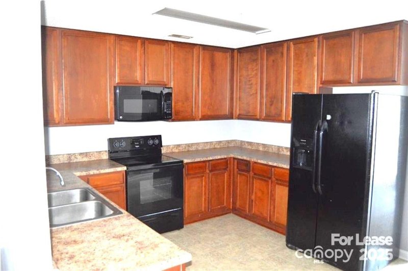 Property image 4 of 110 Steam Engine Drive in Station 115, Mooresville, NC 28115