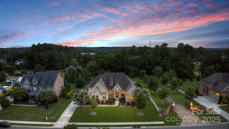 Property image 2 at 1128 Rosecliff Drive, Waxhaw, NC 28173