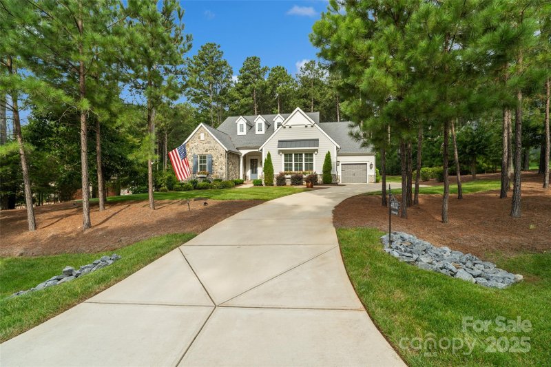 Property image 5 of 4112 Persimmon Road in Riverchase Estates, Lancaster, SC 29720