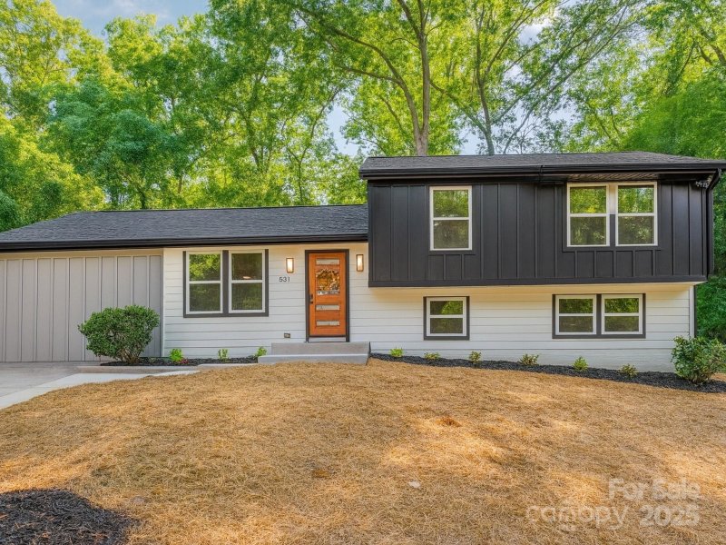 Property image 2 at 6811 Rollingridge Drive, Charlotte, NC 28211