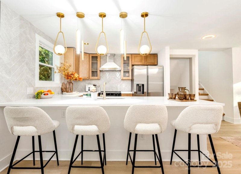 Property image 4 at 6811 Rollingridge Drive, Charlotte, NC 28211