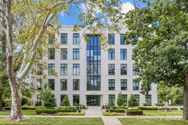 Property image 2 of 1500 Queens Road in Myers Park, Charlotte, NC 28207