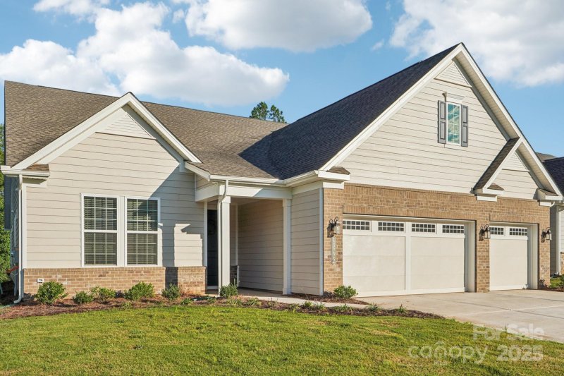 Property image 2 of 13222 Cozy Court in Cresswind, Charlotte, NC 28215