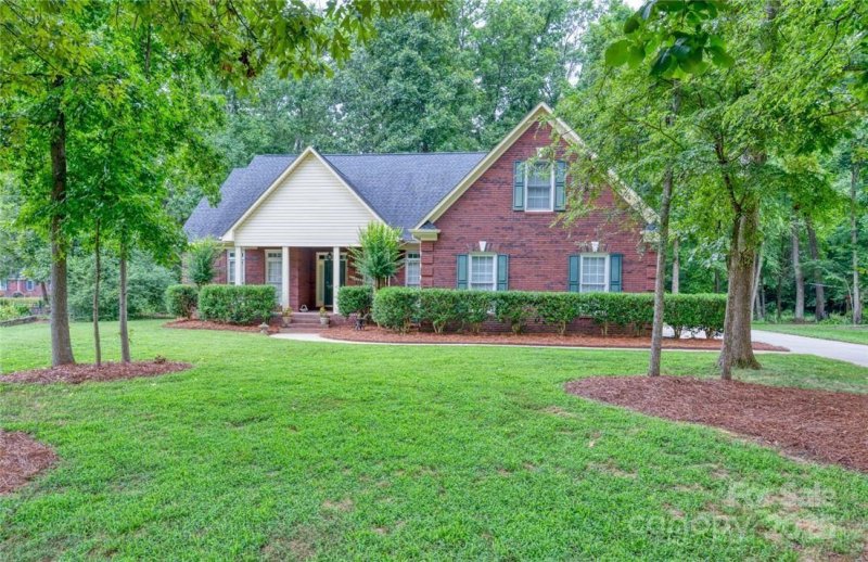 Stallings Farm, Harrisburg Community