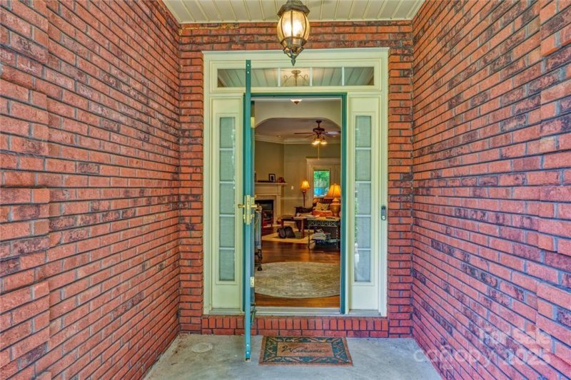 Property image 4 of 3727 Ayrshire Court in Stallings Farm, Harrisburg, NC 28075