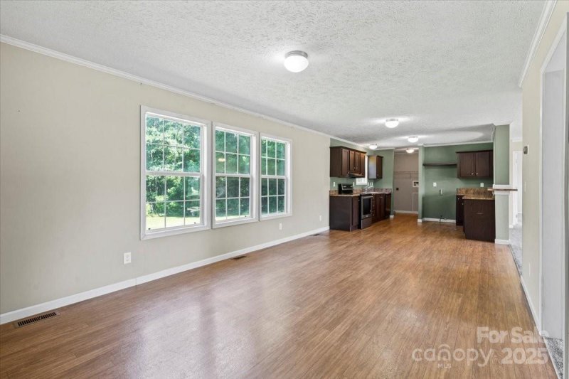 Property image 4 of 138 Dayton Road in Sunset Valley, Dallas, NC 28034