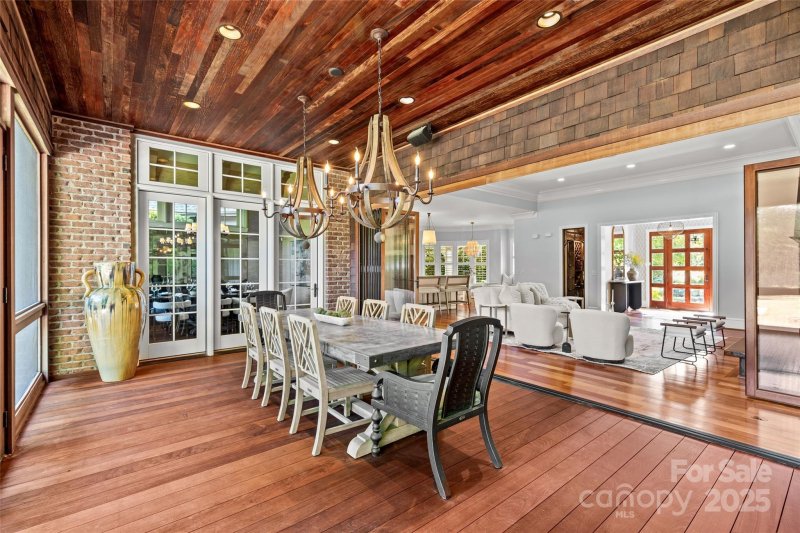 Property image 5 at 2301 Vernon Drive, Charlotte, NC 28211