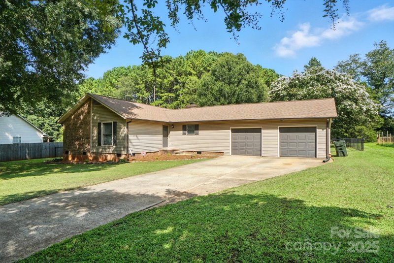 Property image 2 at 245 Lois Lane, Salisbury, NC 28147