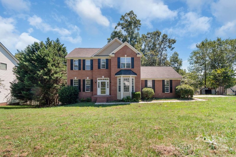 Property image 2 of 4227 Kiser Wood Drive in Kiser Woods, Concord, NC 28025