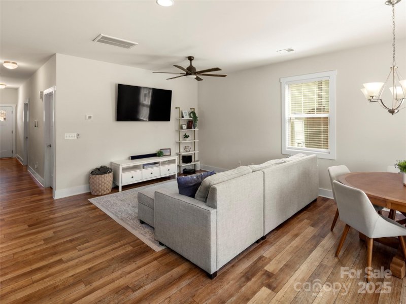 Property image 4 of 84 Cardwell Lane in Sycamore Cottages, Fletcher, NC 28732