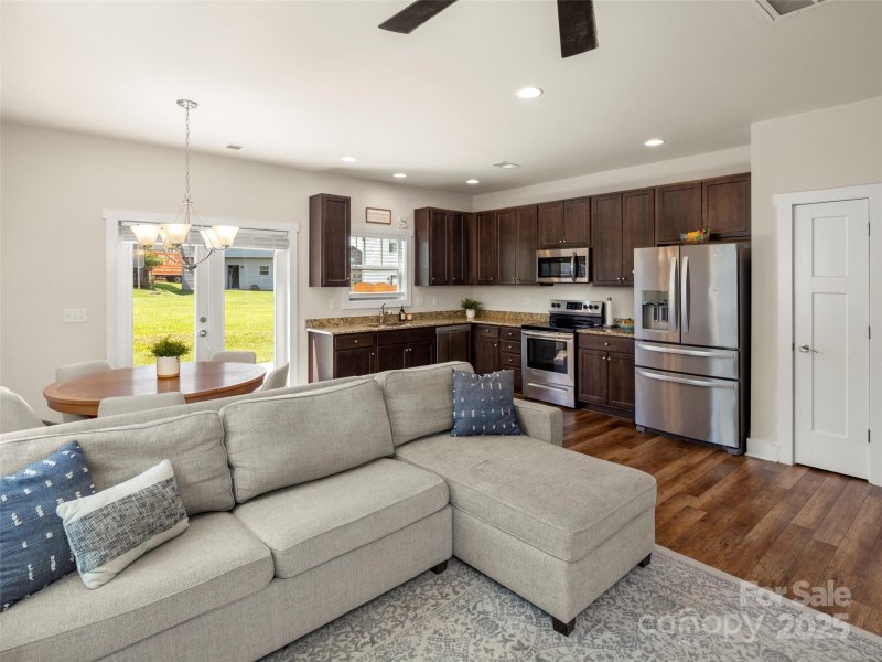 Property image 5 of 84 Cardwell Lane in Sycamore Cottages, Fletcher, NC 28732