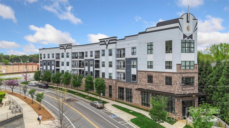 3630 N Davidson Street