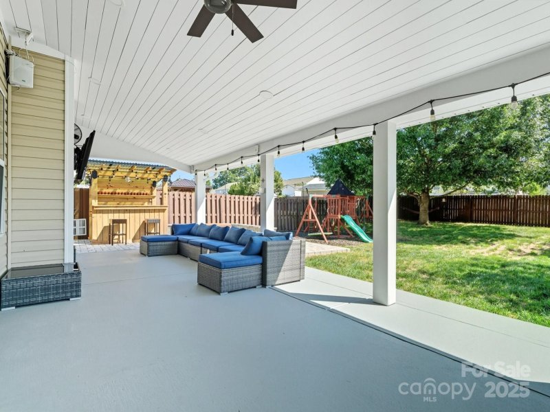 Property image 3 of 11331 Lamoille Lane in Stowe Creek, Charlotte, NC 28278