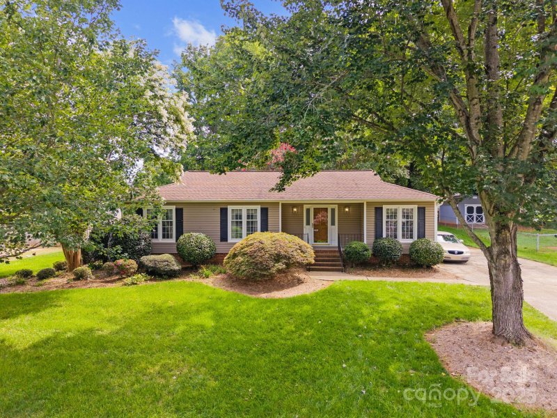 2624 Castlewood Drive