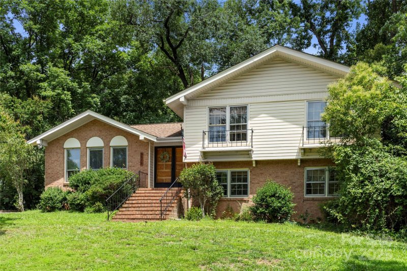 Property image 3 at 9115 Joyce Kilmer Drive, Charlotte, NC 28213