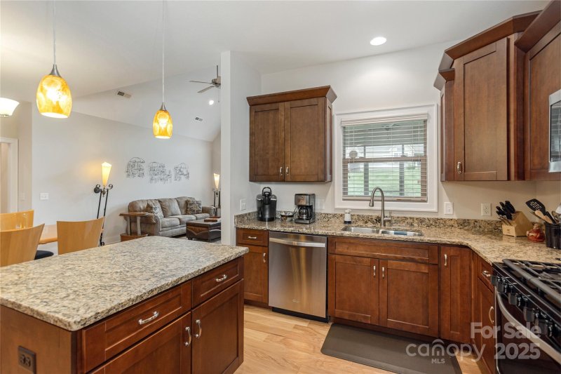 Property image 3 of 205 Windstone Drive in Village at Windstone, Fletcher, NC 28732