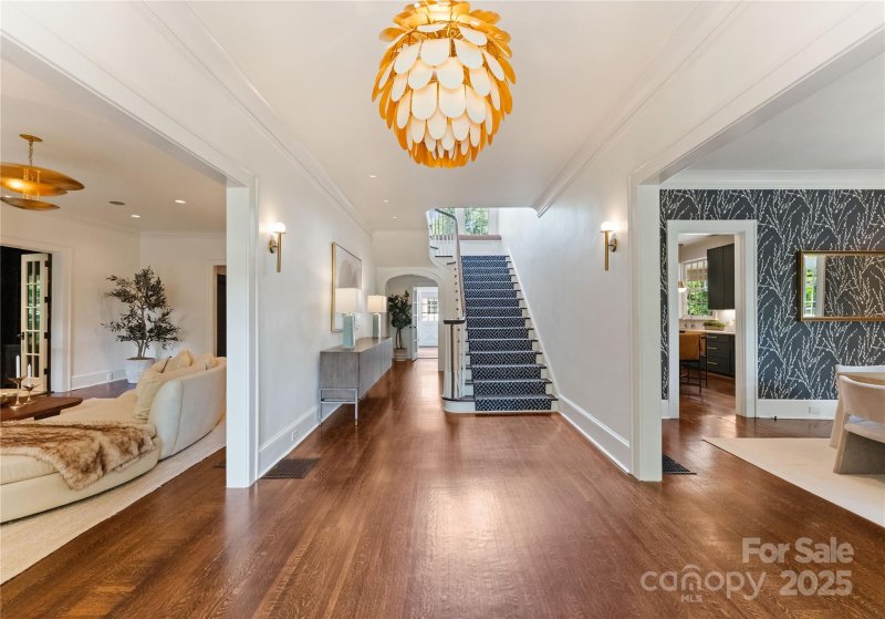 Property image 4 of 1137 Queens Road in Myers Park, Charlotte, NC 28207