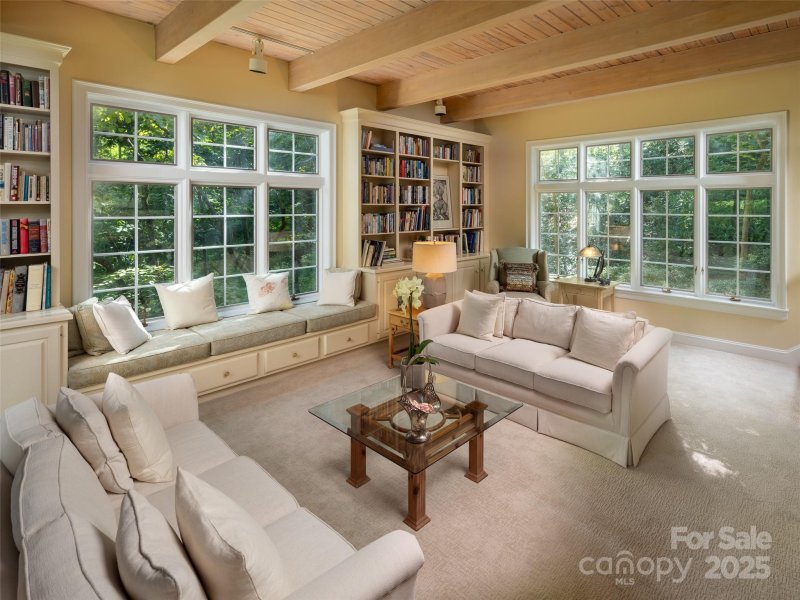 Property image 5 of 52 Robinhood Road in Sherwood Heights, Asheville, NC 28804