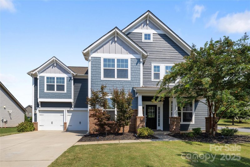 172 Sweet Briar Drive