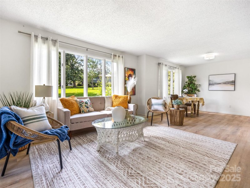 Property image 2 at 211 Crowfields Drive, Asheville, NC 28803