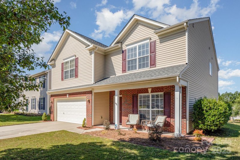 Property image 3 of 7206 Sandown Court in Canterfield Estates, Harrisburg, NC 28075