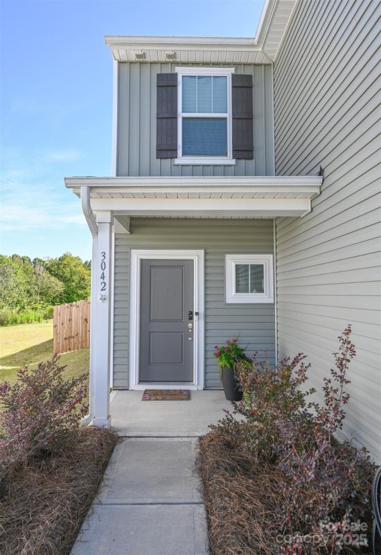 Property image 4 of 3042 Pinehills Way in Arbordale, Mount Holly, NC 28120