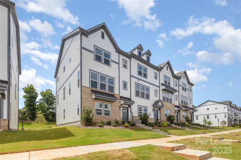 Property image 3 at 1742 Blanche Street, Charlotte, NC 28262