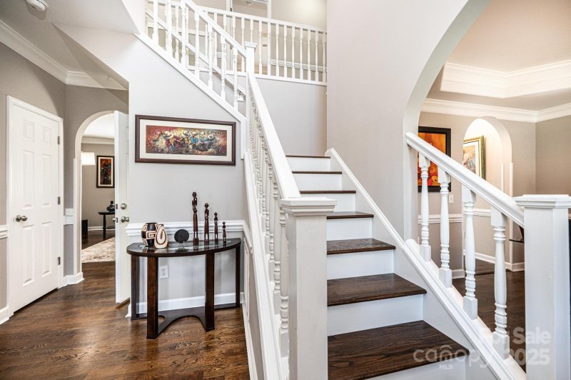 Property image 5 of 4963 Old River Drive in Old River Falls, Hickory, NC 28602