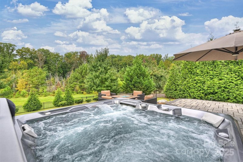 Property image 4 of 11110 Grenfell Avenue in Arrington, Huntersville, NC 28078