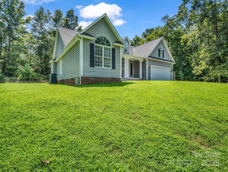 Property image 2 of 291 Holly Forest Drive in Holly Forest, Rutherfordton, NC 28139