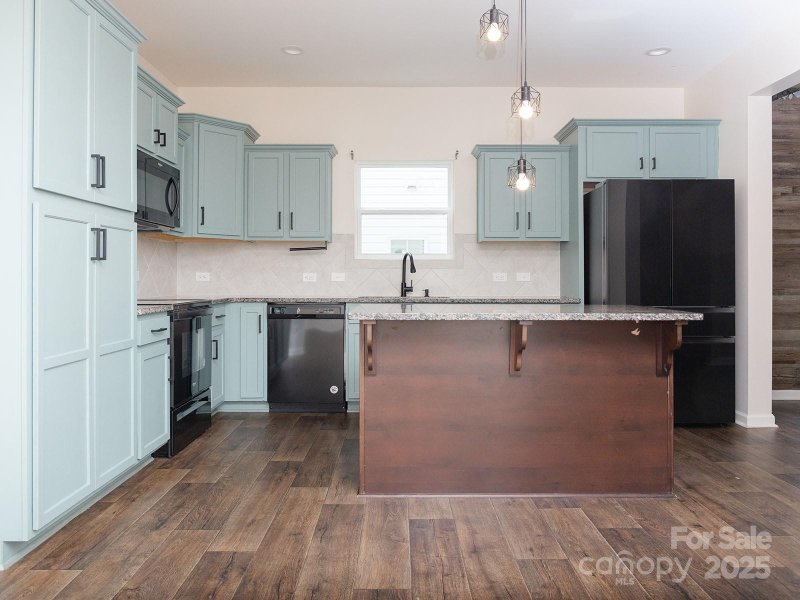 Property image 4 of 144 Fairfield Drive in Sutters Mill, Troutman, NC 28166