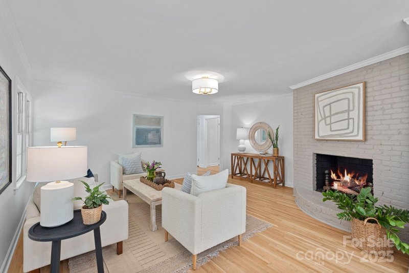 Property image 3 at 1330 Redcoat Drive, Charlotte, NC 28211