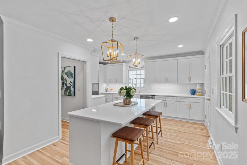 Property image 5 at 1330 Redcoat Drive, Charlotte, NC 28211