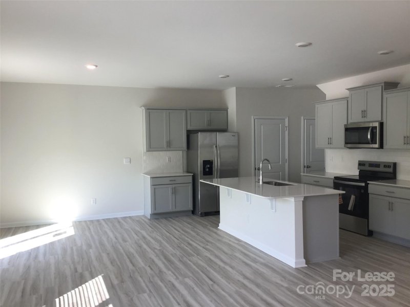 Property image 2 at 1353 37th Avenue Lane, Hickory, NC 28601