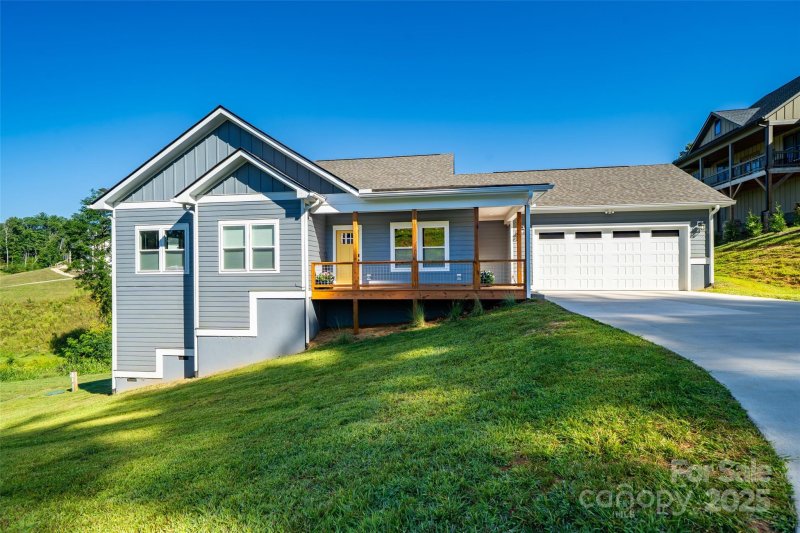 Property image 2 of 49 Temujin Drive in The Ridge, Leicester, NC 28748