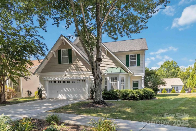 Property image 2 of 1348 Millbank Drive in Callonwood, Matthews, NC 28104