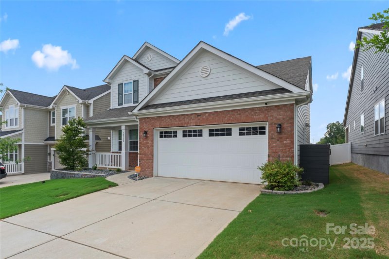 Property image 2 at 16130 Kelby Cove, Charlotte, NC 28278