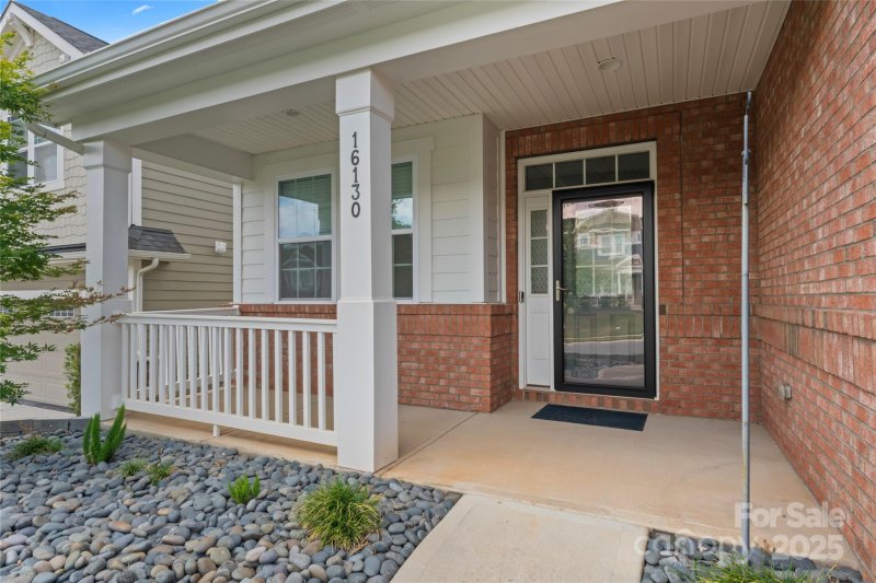 Property image 3 at 16130 Kelby Cove, Charlotte, NC 28278