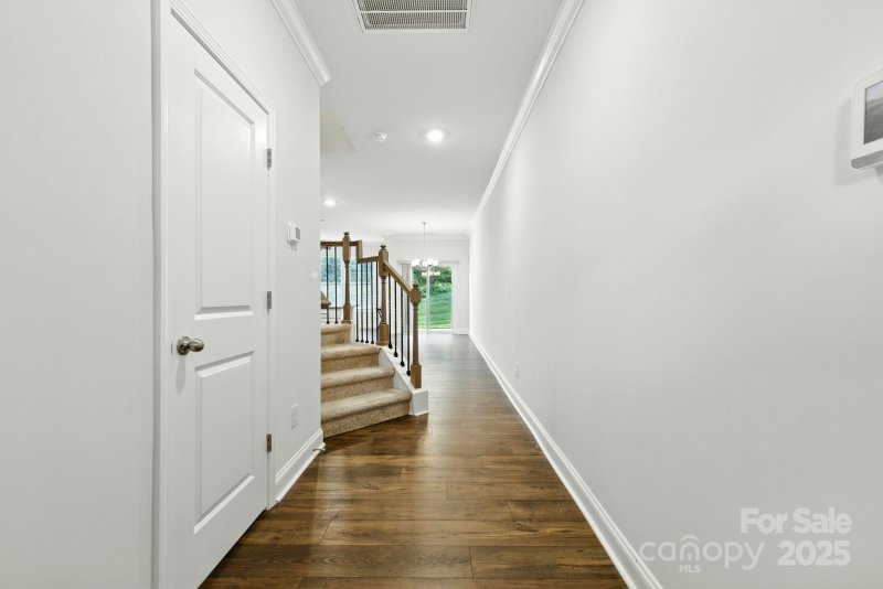 Property image 2 of 607 Santa Clara Drive in Fountain Park, Asheville, NC 28806