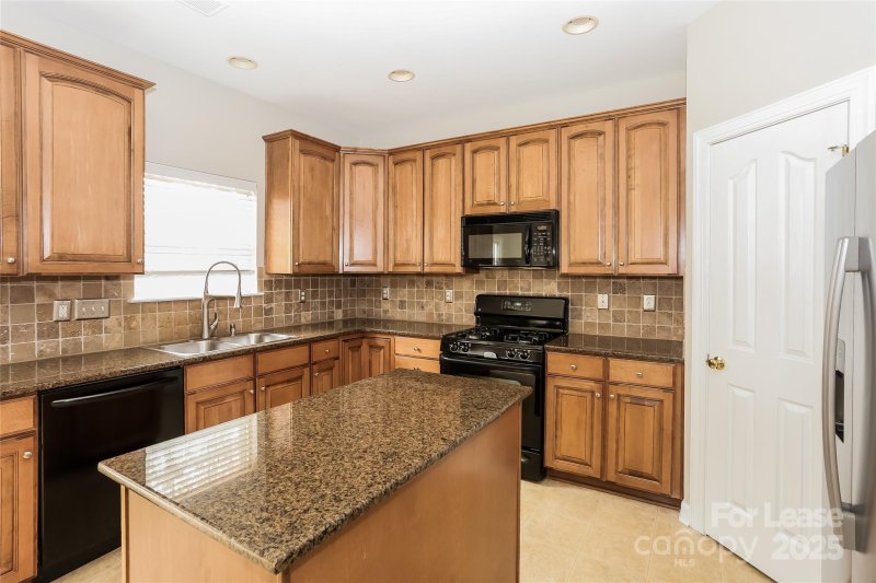 Property image 3 at 2715 Fishermans Drive, Concord, NC 28027