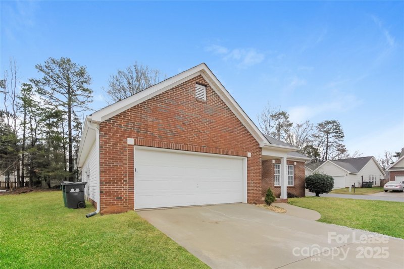 Property image 2 at 7211 Petal Court, Charlotte, NC 28227