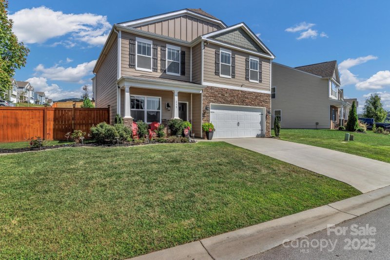 Property image 4 of 235 Marathon Lane in Holbrook Village, Candler, NC 28715