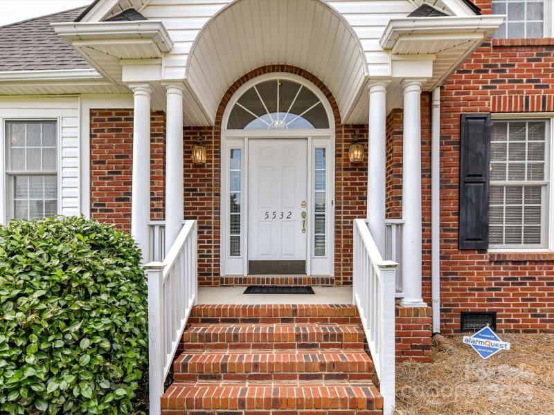 Property image 3 at 5532 Weavers Row, Gastonia, NC 28056